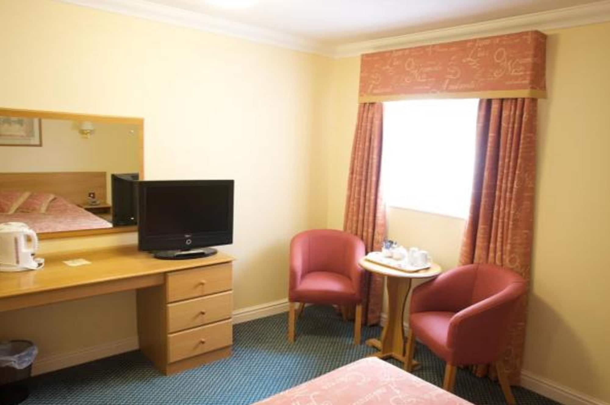 Holt Lodge Hotel Wrexham Esterno foto