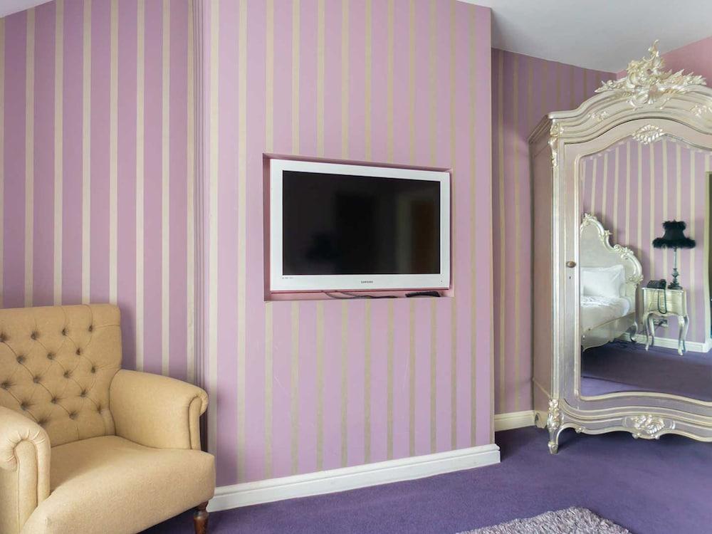 Holt Lodge Hotel Wrexham Esterno foto