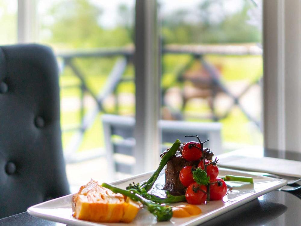 Holt Lodge Hotel Wrexham Esterno foto